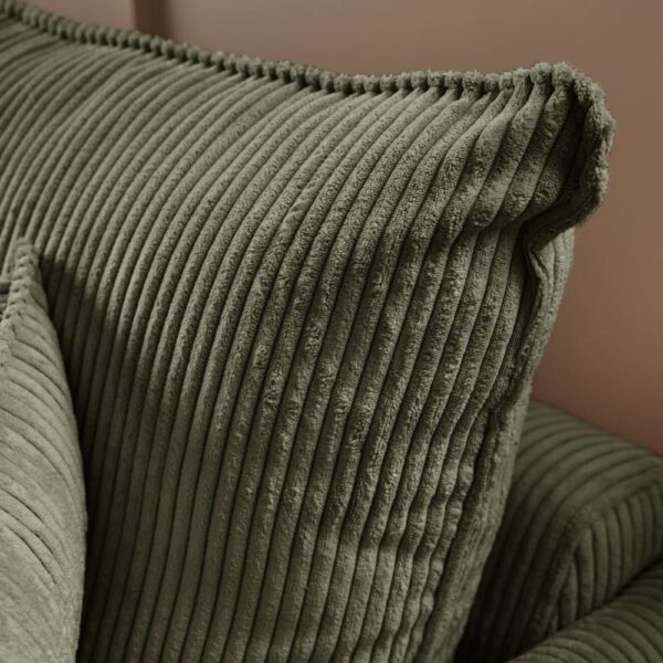 Avis canapé Orea Camif - Notre test de ce canapé en velours côtelé 4 places vert